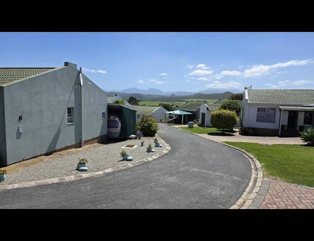 3 BEDROOM HOUSE FOR SALE IN FRAAIUITSIG